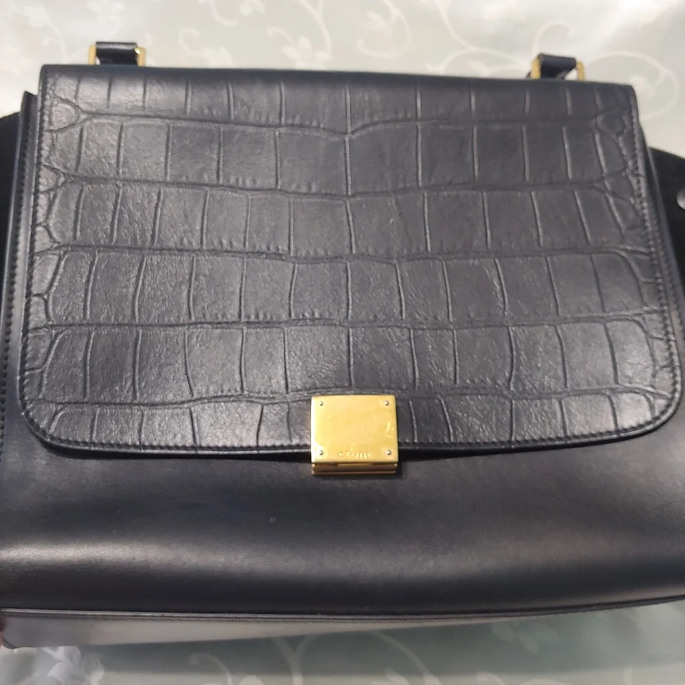 Celine Croc Embossed Medium Trapeze - Picture 4 of 16
